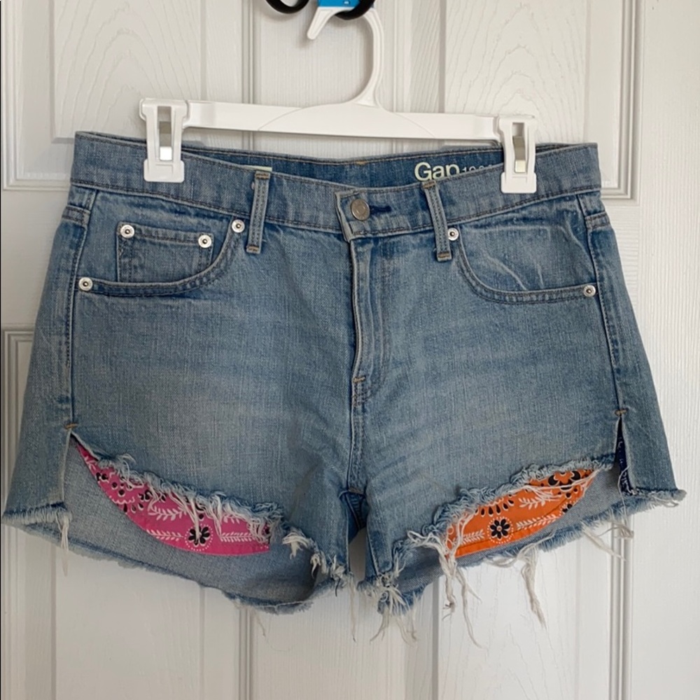 Bandana pocket denim shorts